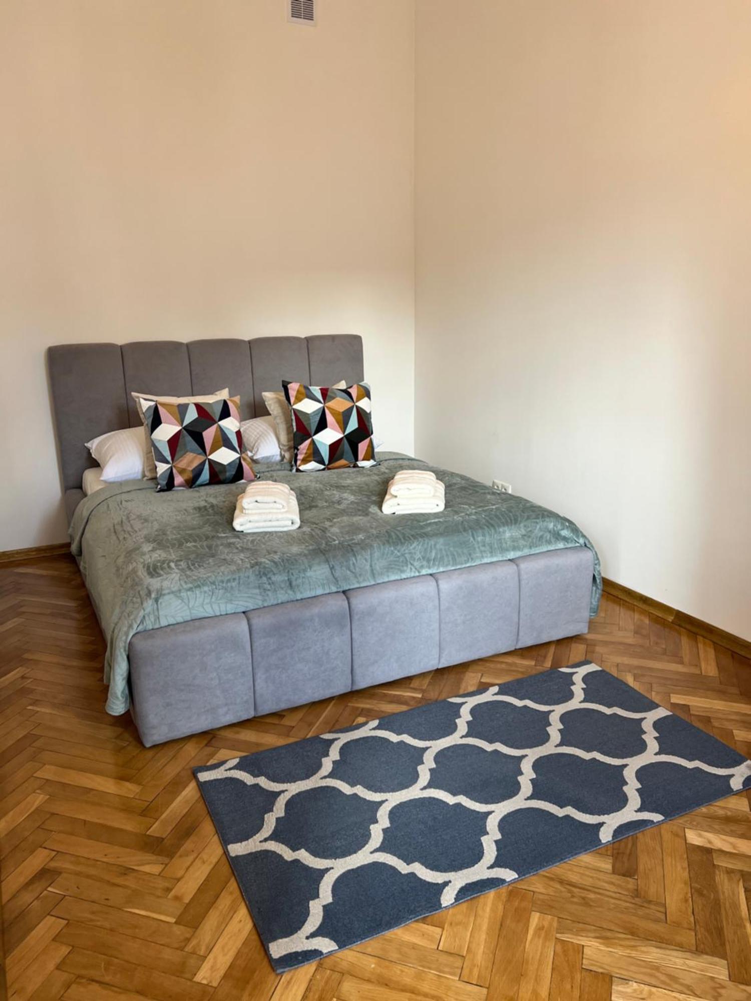 Apartamenty Centrum Varsó Kültér fotó