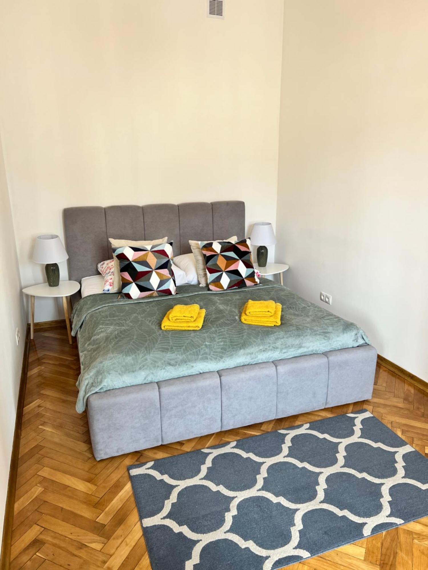 Apartamenty Centrum Varsó Kültér fotó